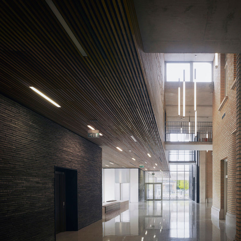 zigzag-architecture-groupe-scolaire-designboom04