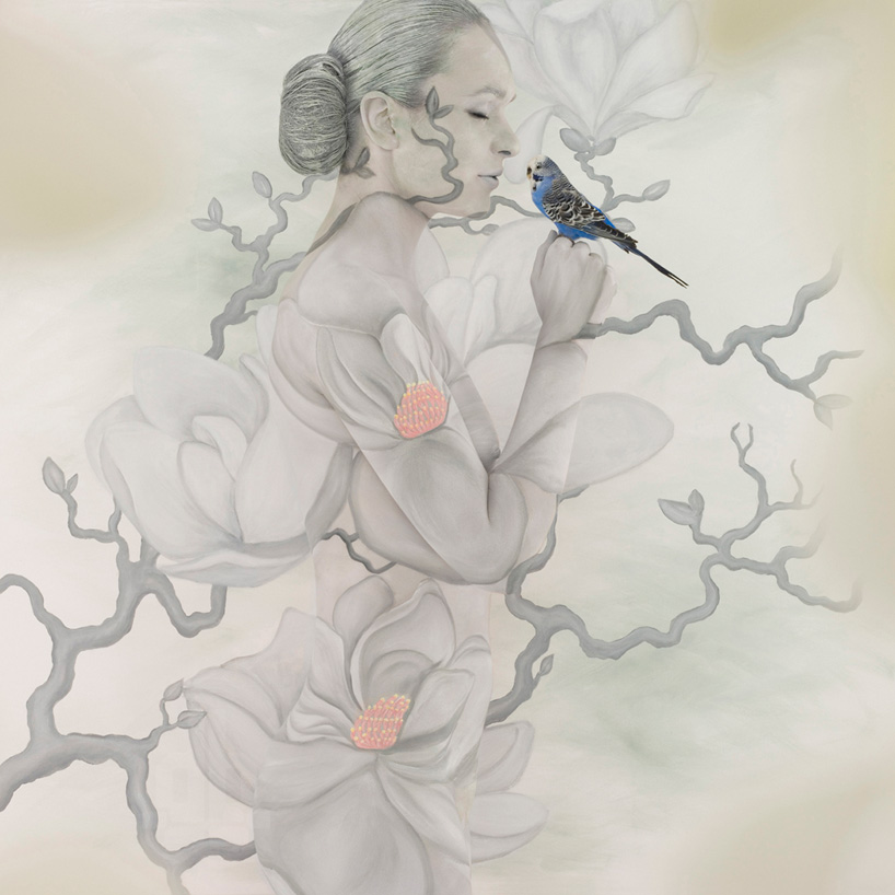 emma-hack-body-paint-designboom-01