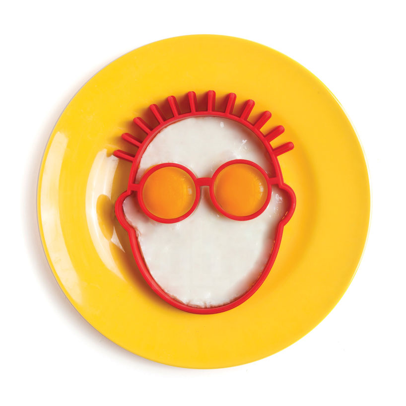 fried-eggs-shaper-avihai-shurin-monkey-business-designboom01