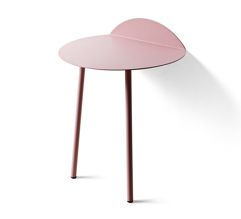 kenyon-yeh-wall-table-designboom03
