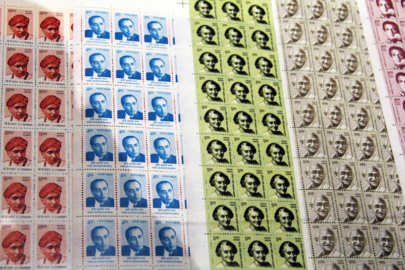 living-objects-made-for-india-at-the-grand-hornu-designboom-818-11