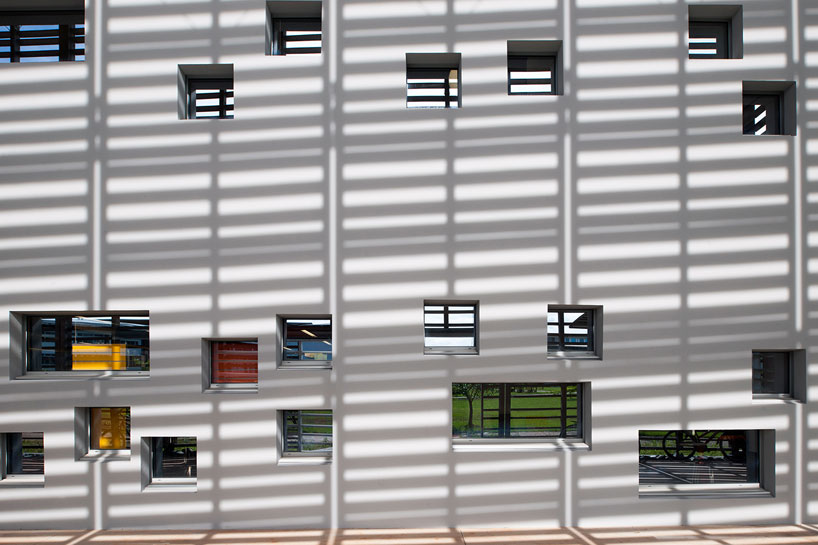 rh+ architecure university library in cayenne designboom