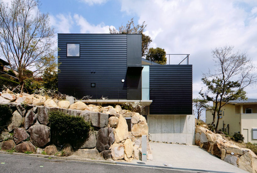 shogo aratani architect & associates krampon house designboom