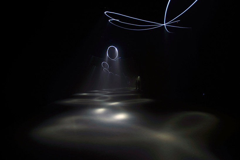 united-visual-artists-momentum-barbican-designboom-02