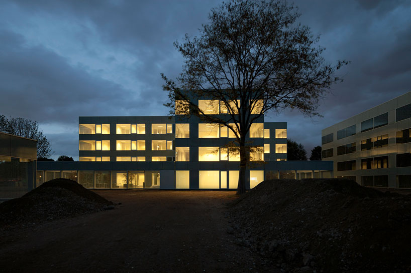 wiel arets architects campus hoogvliet designboom