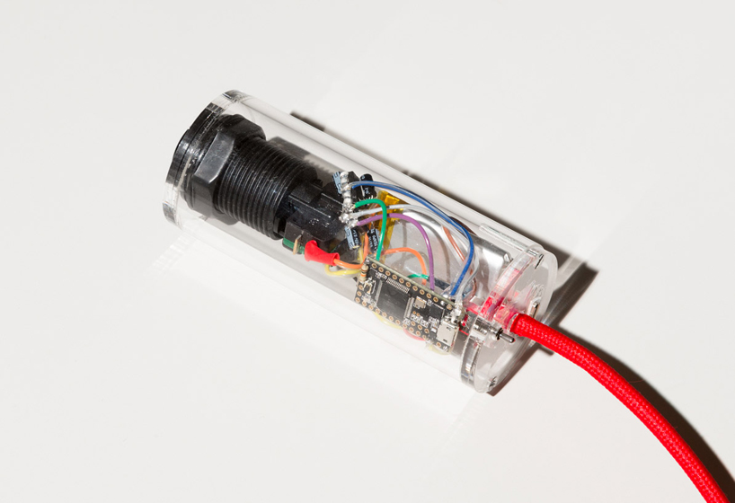 CONSTI2GO receipt printer hacked to print the US consitution in 6 seconds