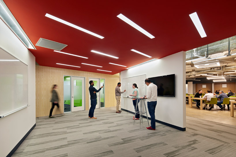 design blitz frames squaretrade HQ in san francisco, CA, USA