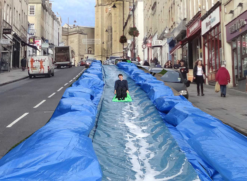 luke-jerram-wants-to-turn-a-city-street-into-a-water-slide-designboom-01
