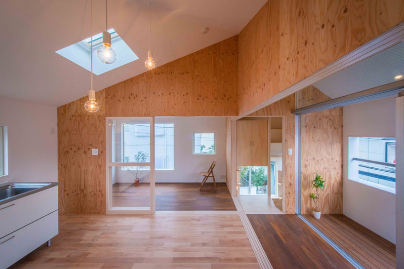 mizuishi architect house in kitakarasuyama designboom