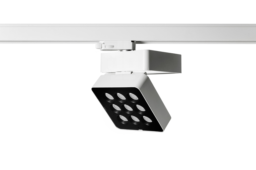 reggiani lighting produce SPLYT track lighting designed by LAPD