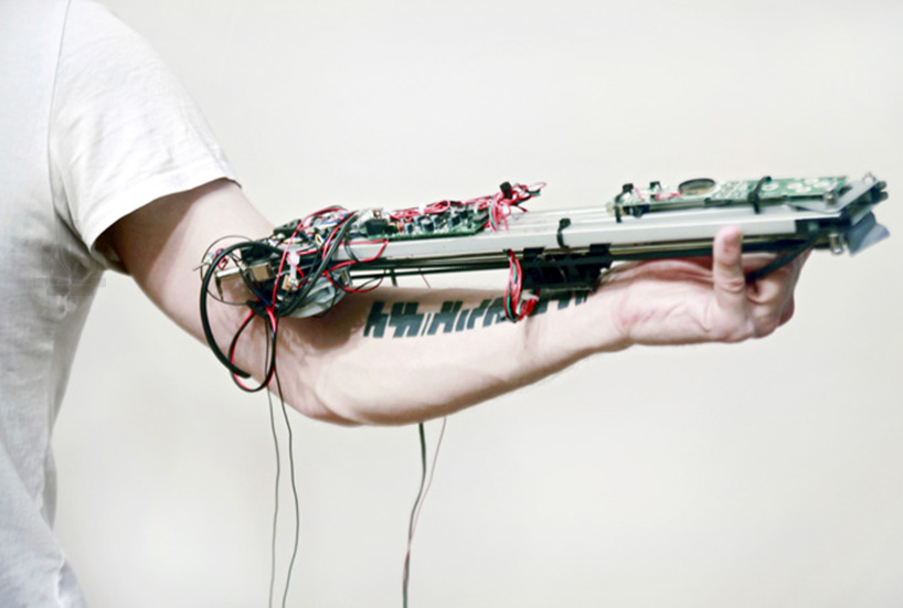 vtol robot reads tattoos as musical compositions 