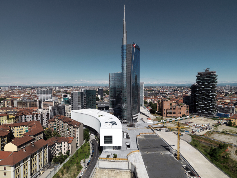 white_wave_piuarch_designboom02