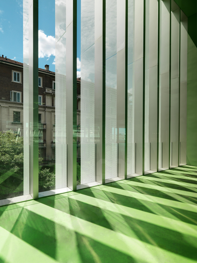 white_wave_piuarch_designboom05