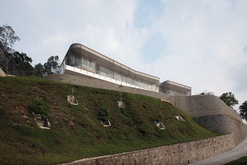 assadi + pulido casa toledo house guatemala designboom