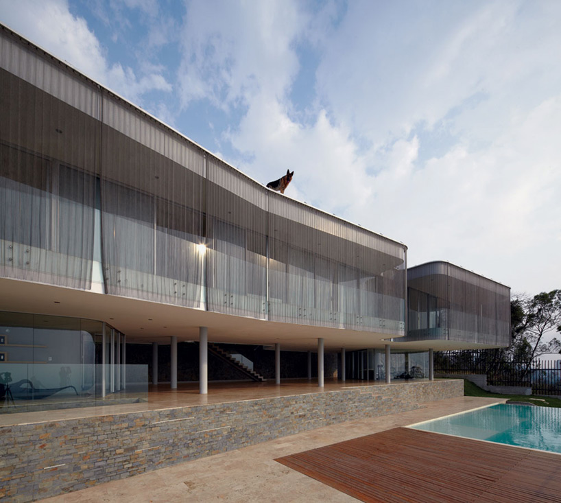 assadi + pulido casa toledo house guatemala designboom