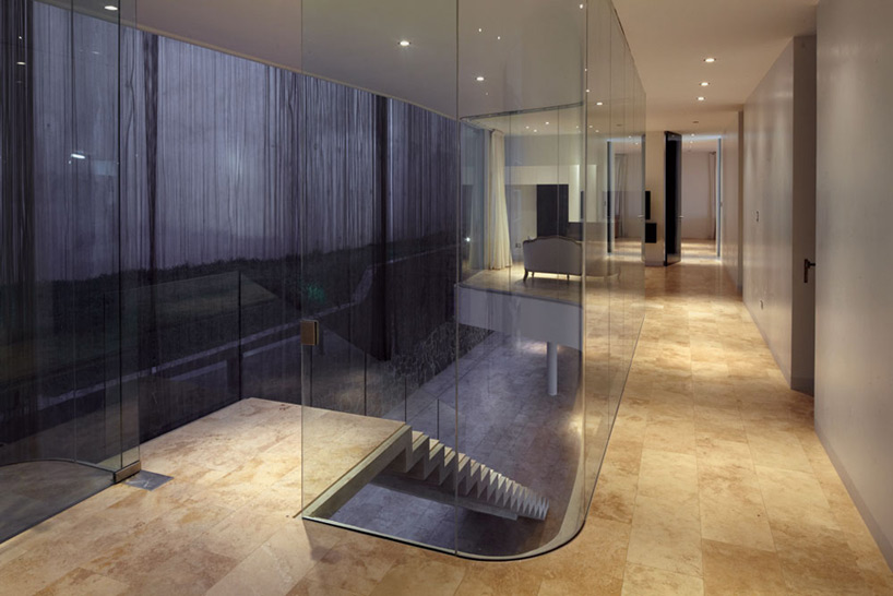 assadi + pulido casa toledo house guatemala designboom