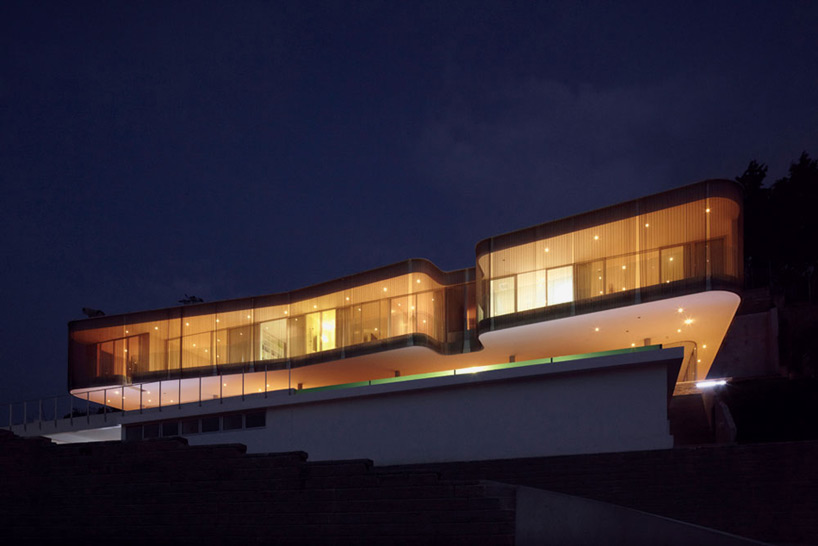 assadi + pulido casa toledo house guatemala designboom