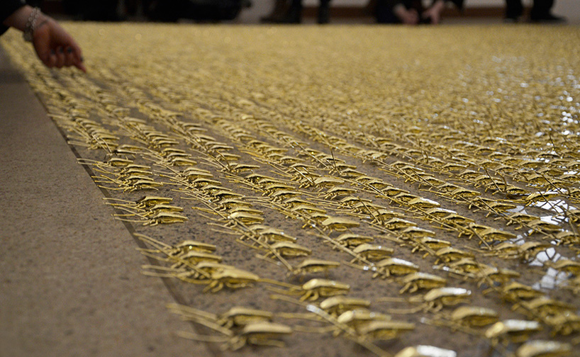 miklos kiss smuggles 14 carat golden roaches into famous museums  