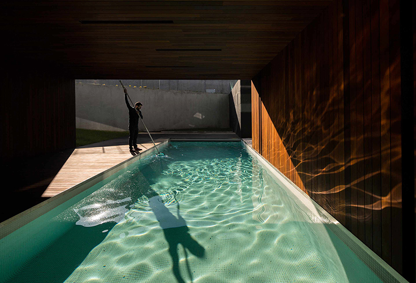 spaceworkers-be-house-designboom09