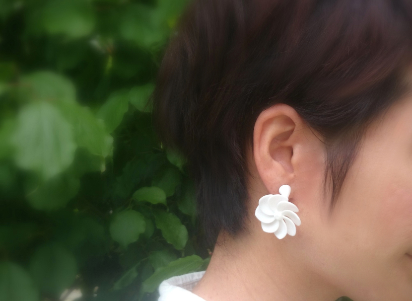 breezea 3D printed spinning pinwheel earrings designboom 