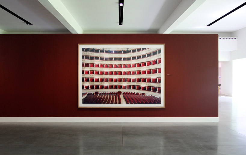 candida hofer exhibits images of architecture at fondazione bisazza