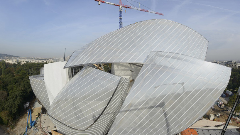 frank gehry fondation louis vuitton paris designboom