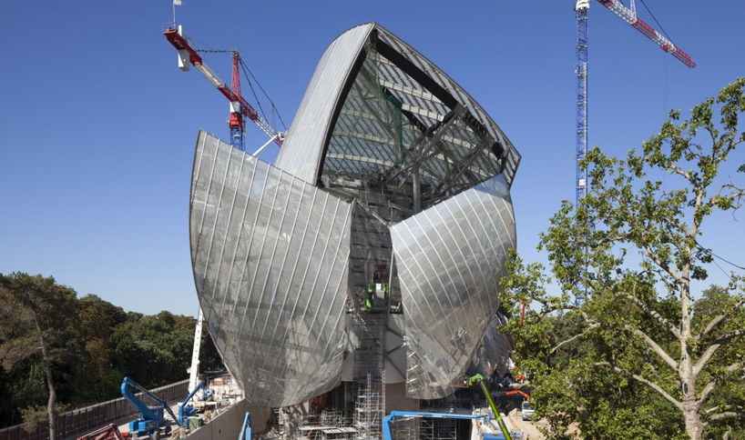 frank gehry fondation louis vuitton paris designboom