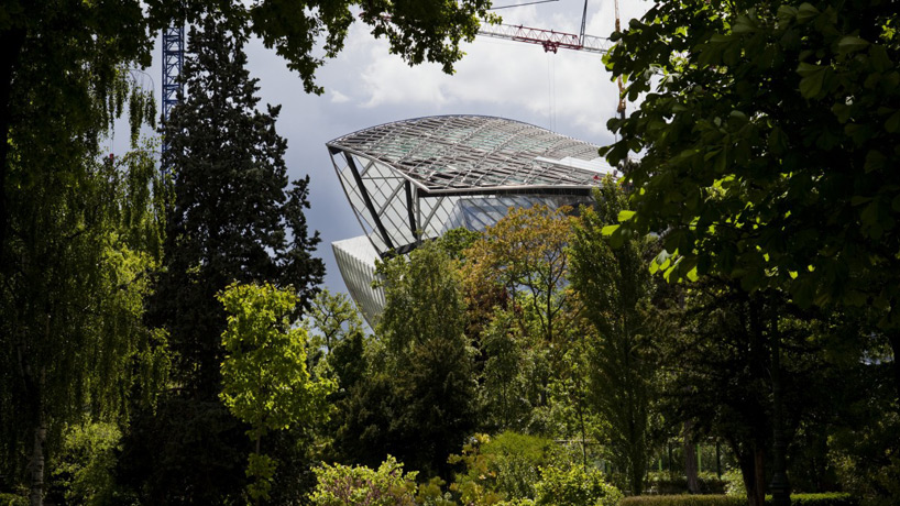 frank gehry fondation louis vuitton paris designboom