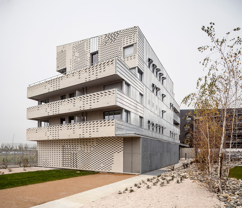mateo arquitectura dwellings toulouse designboom