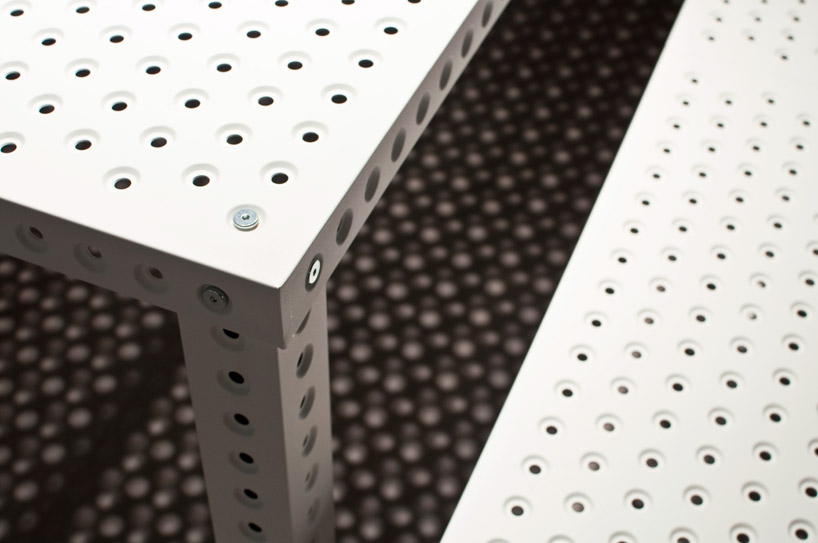 oskar-zieta-prozessdesign-3-plus-plates-ICFF-new-york-designboom04