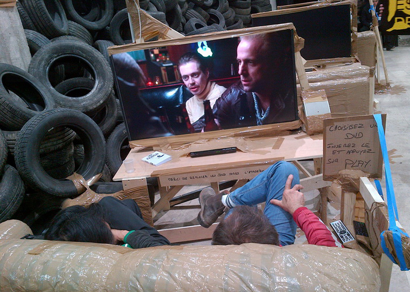 thomas hirschhorn flamme eternelle palais de tokyo