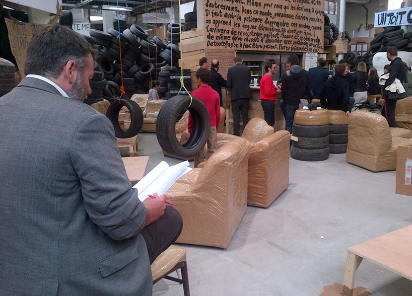 thomas hirschhorn flamme eternelle palais de tokyo