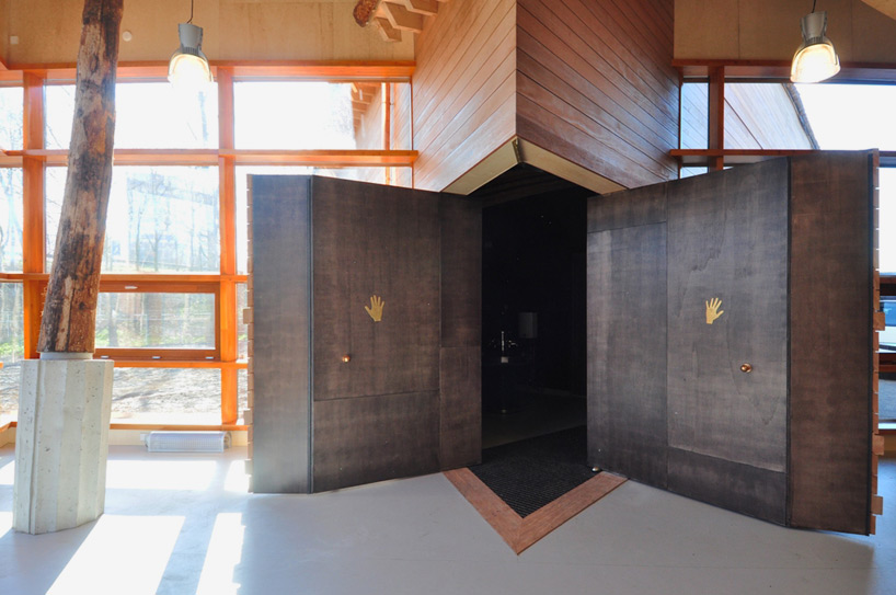 24H architecture highway support center assen designboom