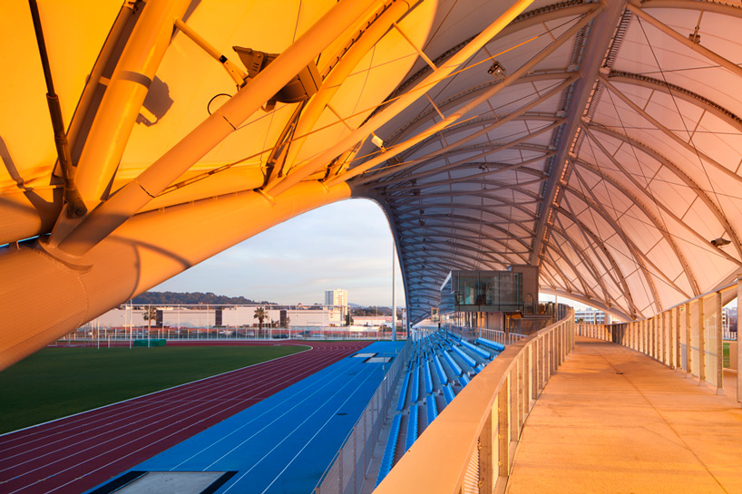 archi5 leo lagrange stadium designboom
