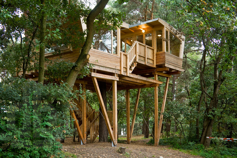 almke treehouse by baumraum provides gathering place for ...