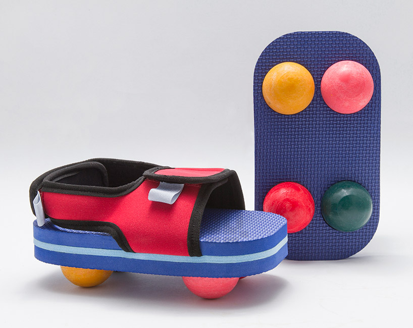 mathery pastello helmet crayons