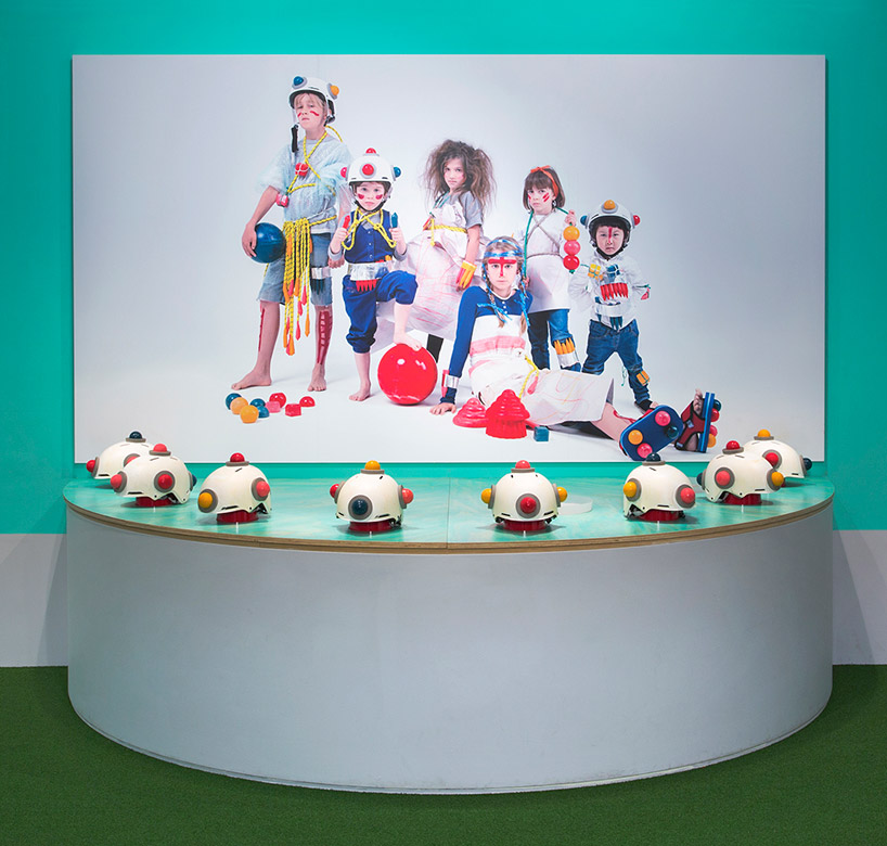 mathery pastello helmet crayons