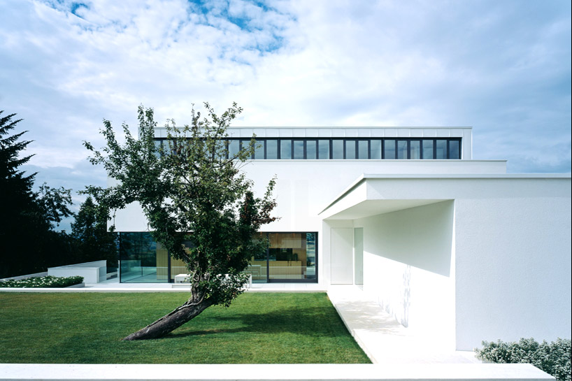philipp architekten villa nature transparency