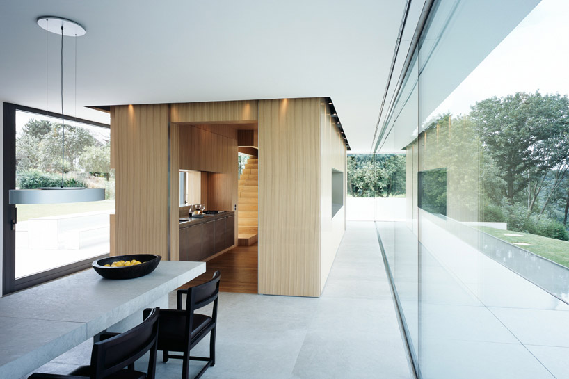 philipp architekten villa nature transparency