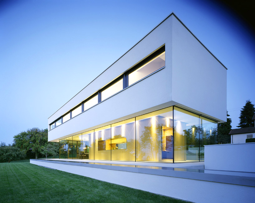philipp architekten villa nature transparency