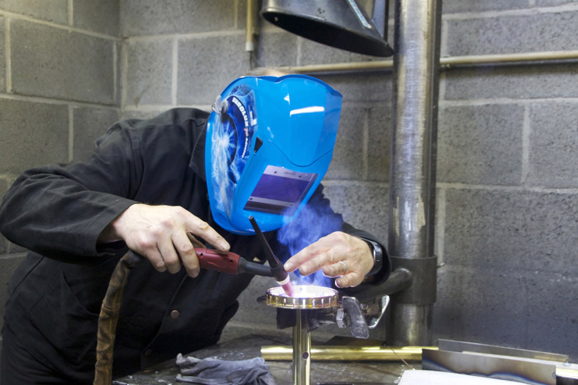 quentin de coster lamp modulates intensity light