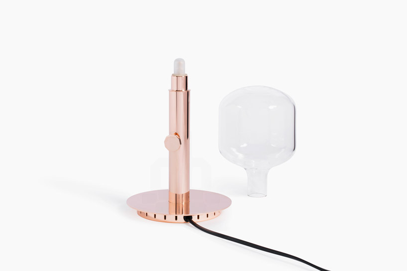 quentin de coster lamp modulates intensity light