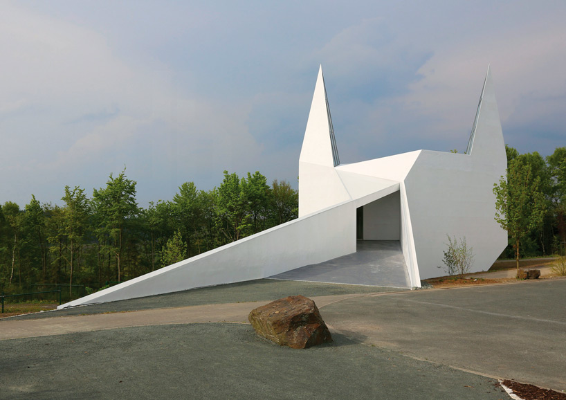 schneider+schumacher autobahn chapel siegerland designboom