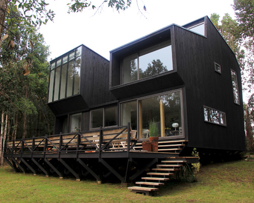 SGGB architects situates CBI house in chilean forest
