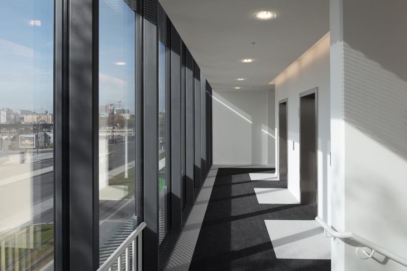 ECDM architectes M5B3 offices designboom