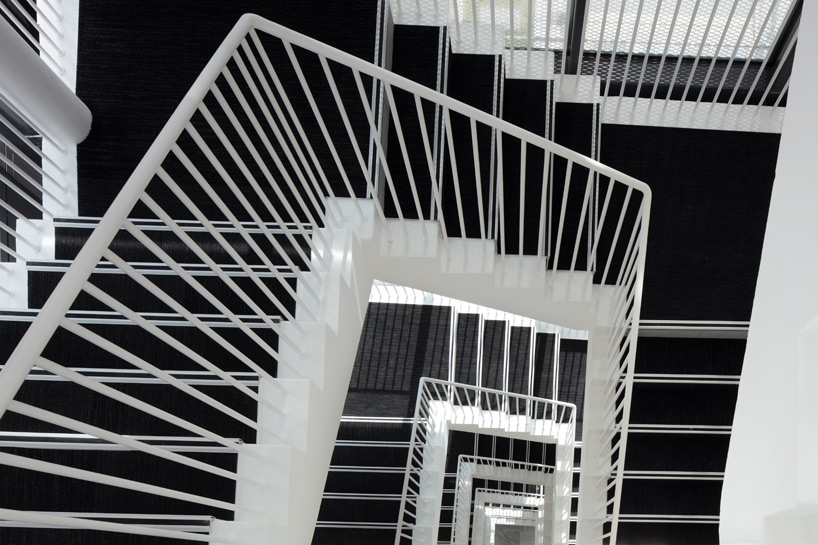 ECDM architectes M5B3 offices designboom