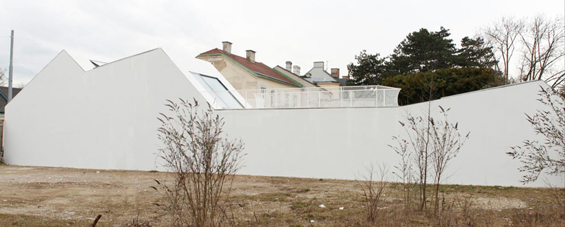 caramel architekten cj5 house designboom