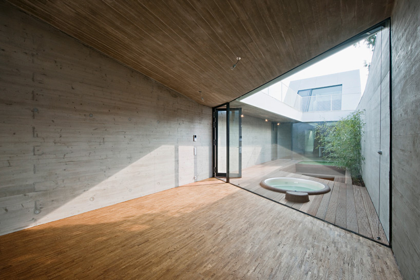 caramel architekten cj5 house designboom