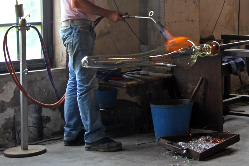 carlo-moretti-anna-paola-cibin-air-swimming-designboom-17