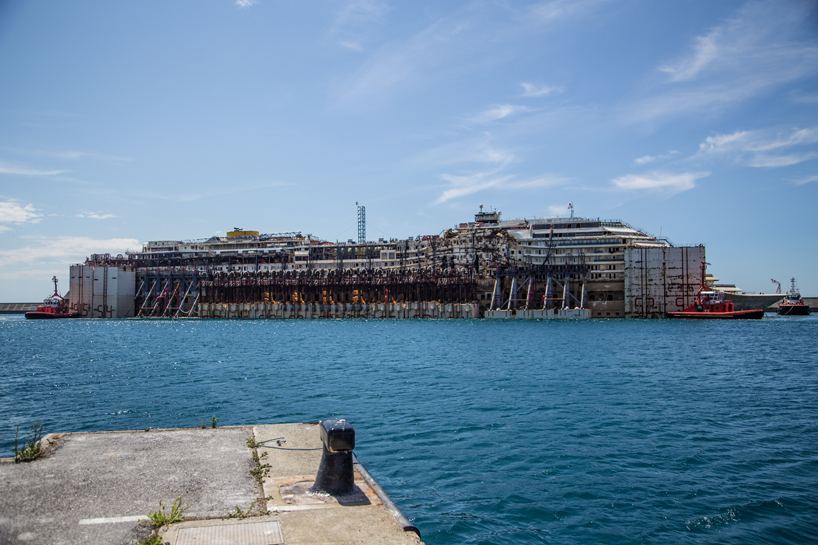 the parbuckling project: costa concordia arrives at genova voltri port